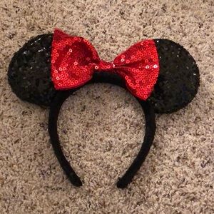Minnie Mouse sequin ears